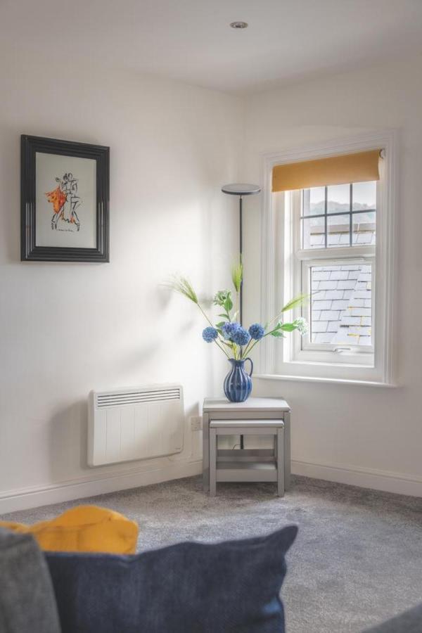 Coast View Luxury Apartment Lyme Regis Eksteriør billede